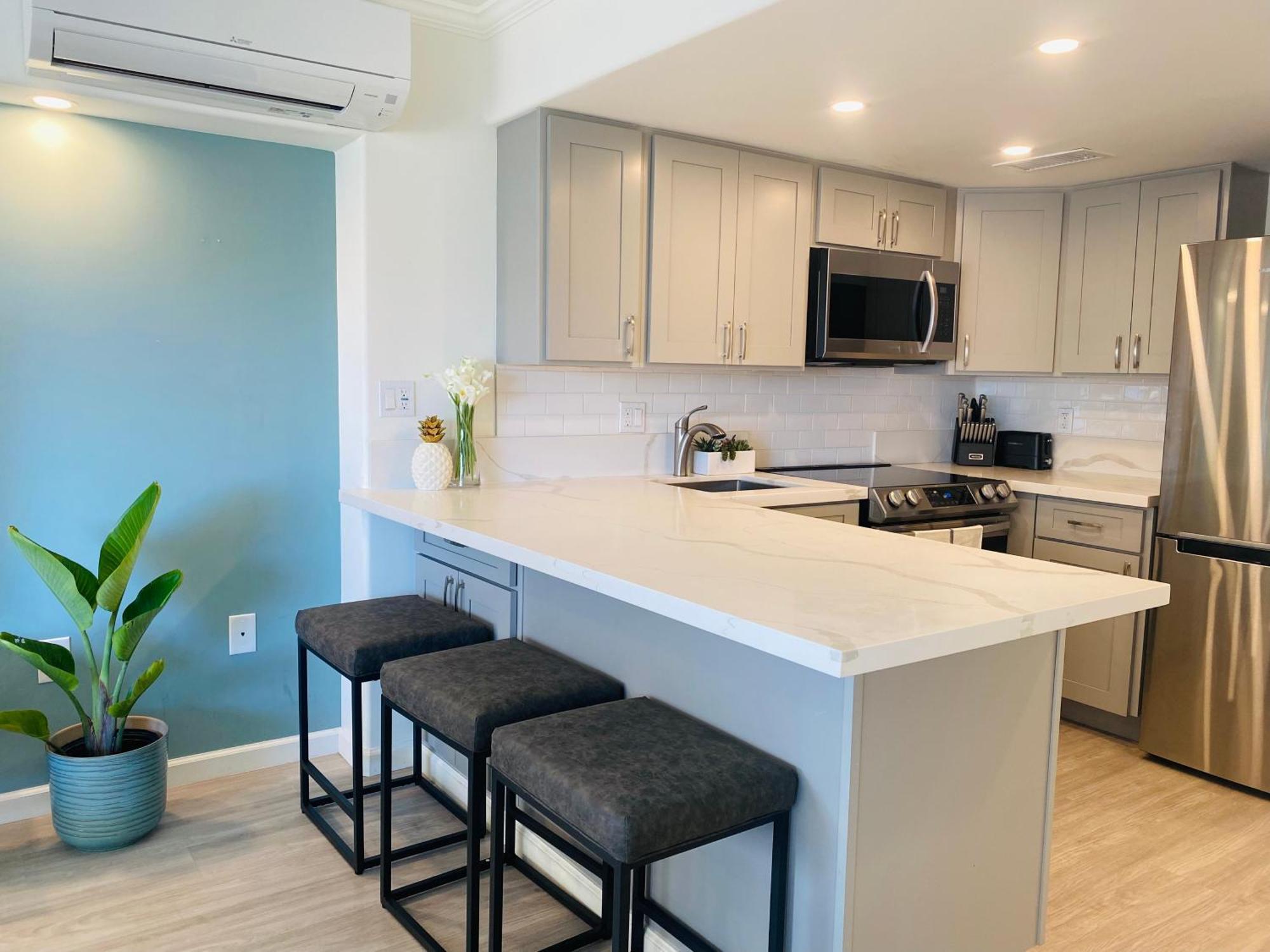 Panoramic Oceanview Resort - Full Kitchen In Each Room, 2 Swimming Pools, Onsite Restaurants, Fireworks Every Friday Χονολουλού Εξωτερικό φωτογραφία
