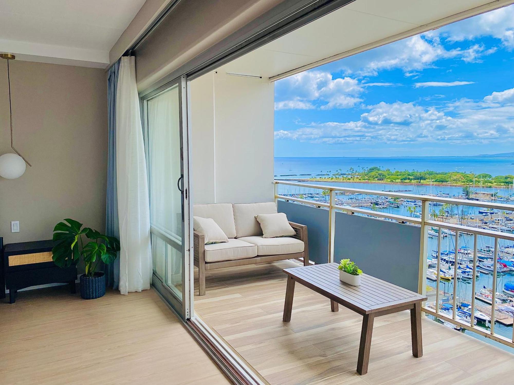 Panoramic Oceanview Resort - Full Kitchen In Each Room, 2 Swimming Pools, Onsite Restaurants, Fireworks Every Friday Χονολουλού Εξωτερικό φωτογραφία