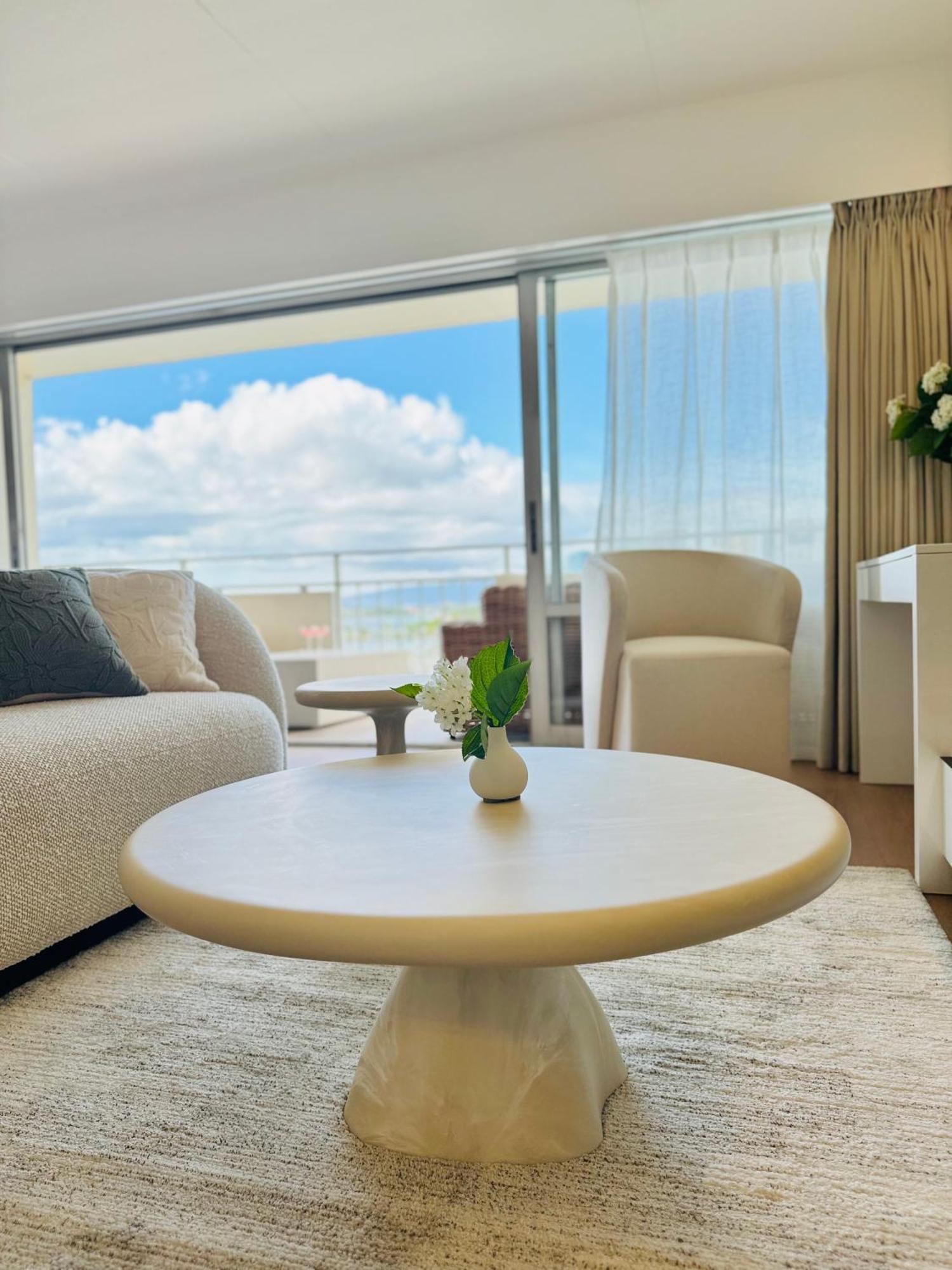 Panoramic Oceanview Resort - Full Kitchen In Each Room, 2 Swimming Pools, Onsite Restaurants, Fireworks Every Friday Χονολουλού Εξωτερικό φωτογραφία